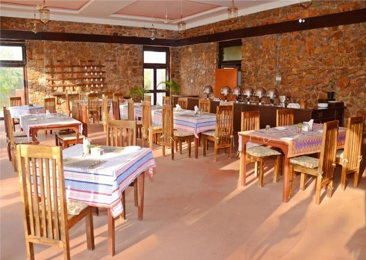 סוואי מדופור Sultan Bagh Resort By The Sky Imperial מראה חיצוני תמונה